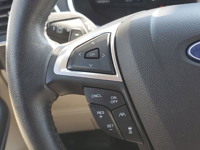 Used 2020 Ford Edge Titanium w/ Equipment Group 301A AWD/4WD image 26