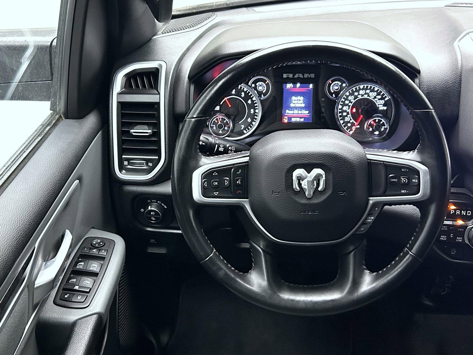 Used 2023 RAM 1500 Big Horn AWD/4WD image 12