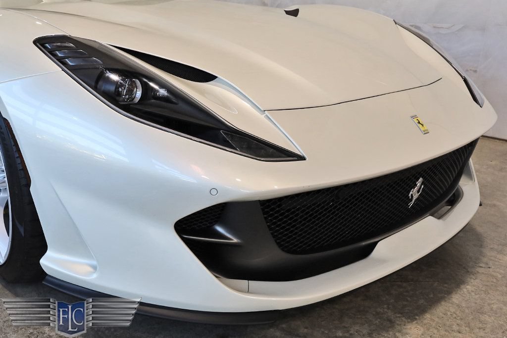 Used 2021 Ferrari 812 GTS RWD image 13