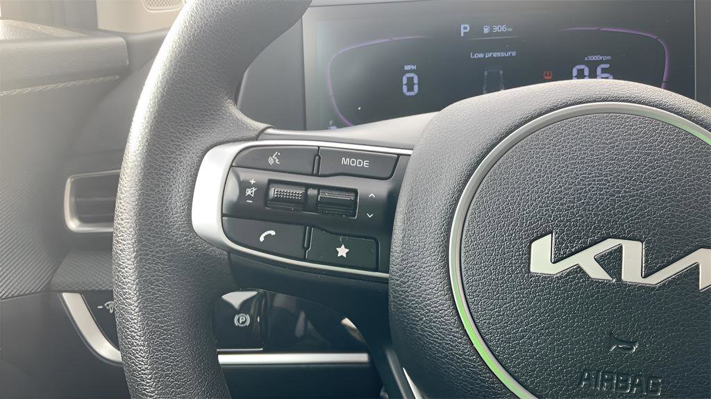 Used 2024 Kia Sportage LX image 26