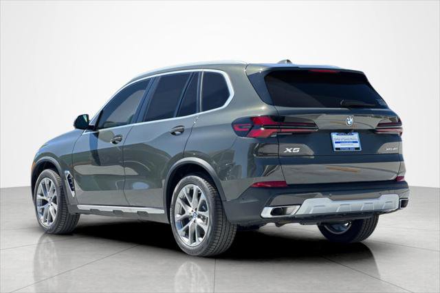 New 2026 BMW X5 xDrive40i w/ Premium Package AWD/4WD image 3