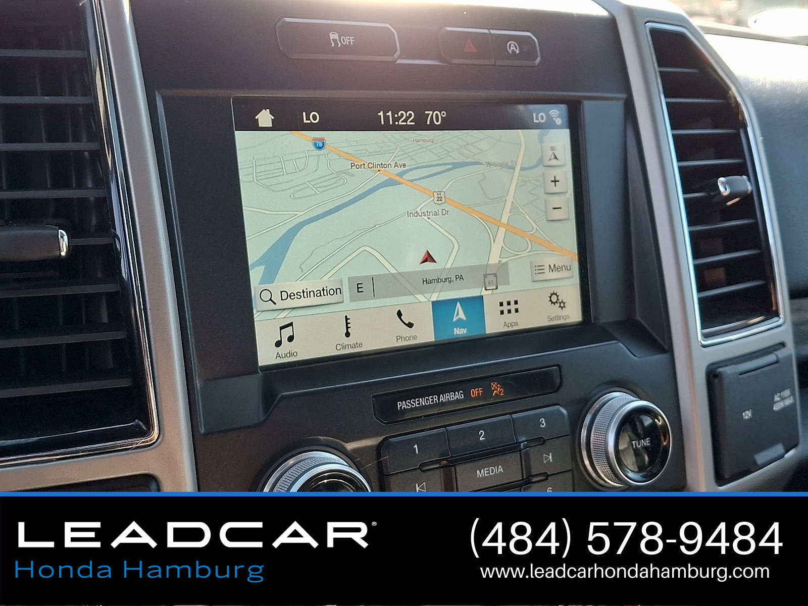 Used 2018 Ford F150 Lariat w/ Equipment Group 502A Luxury AWD/4WD image 19