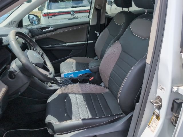 Used 2023 Volkswagen Taos SEL AWD/4WD image 9
