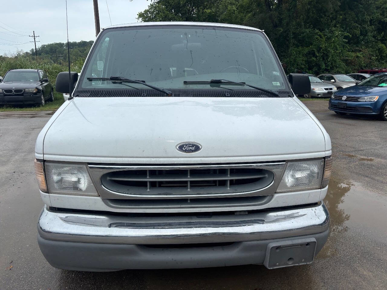 Used 2000 Ford E-150 and Econoline 150 image 6