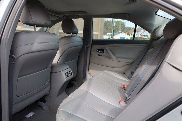 Used 2009 Toyota Camry Hybrid FWD image 16
