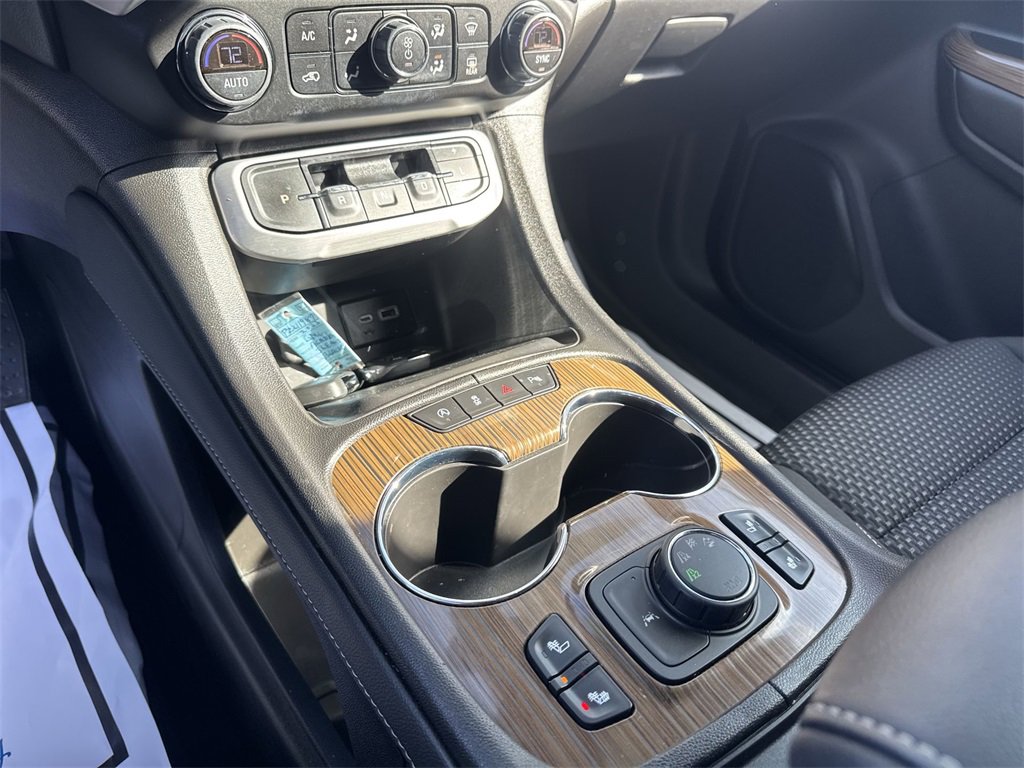 Used 2023 GMC Acadia SLE w/ Driver Convenience Package image 20