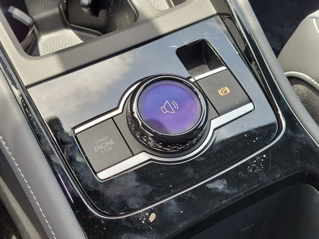 New 2026 Volkswagen Tiguan SEL R-Line AWD/4WD image 20