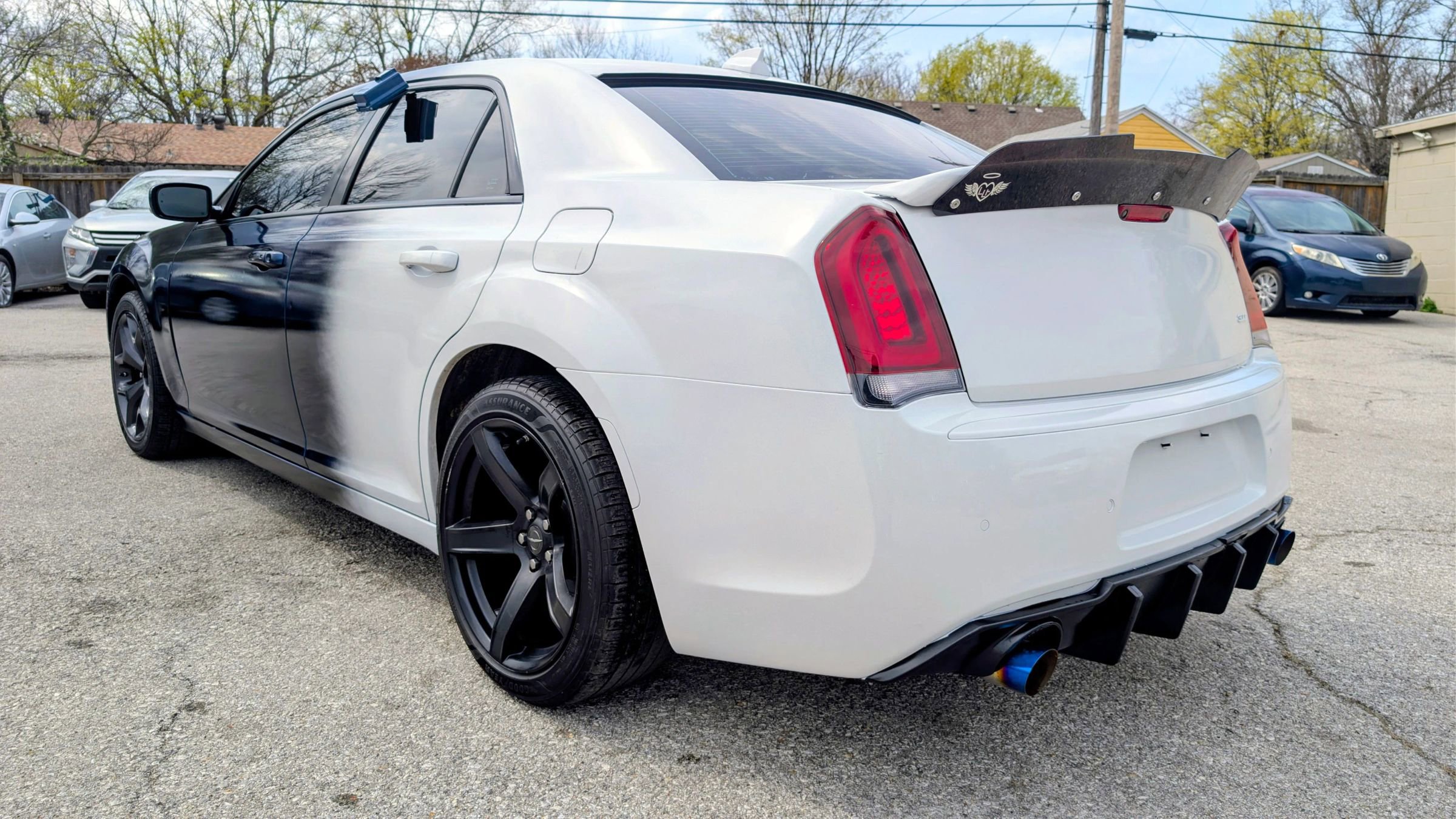 Used 2023 Chrysler 300 S RWD image 9