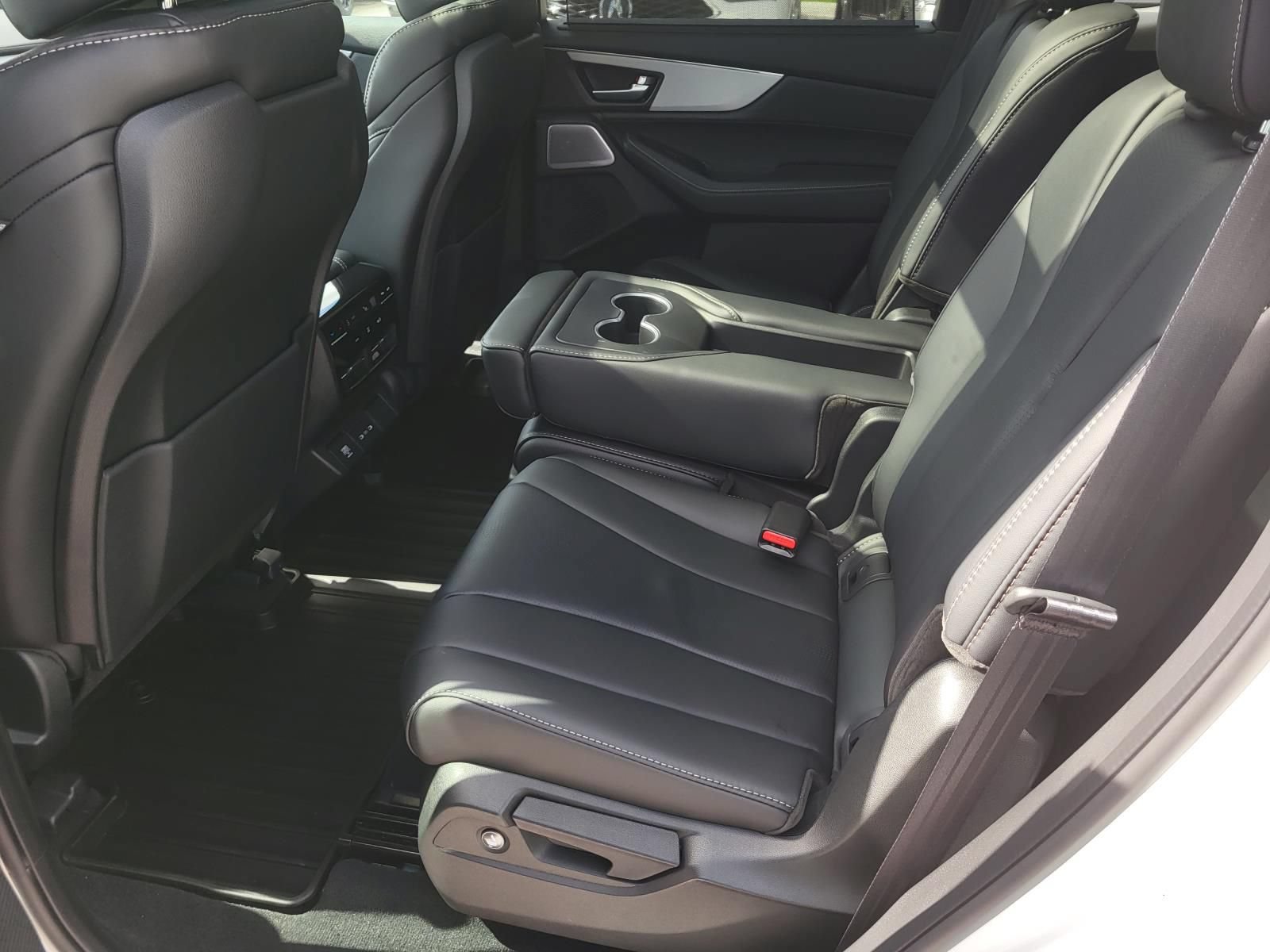 Used 2026 Acura MDX FWD w/ Technology Package image 12