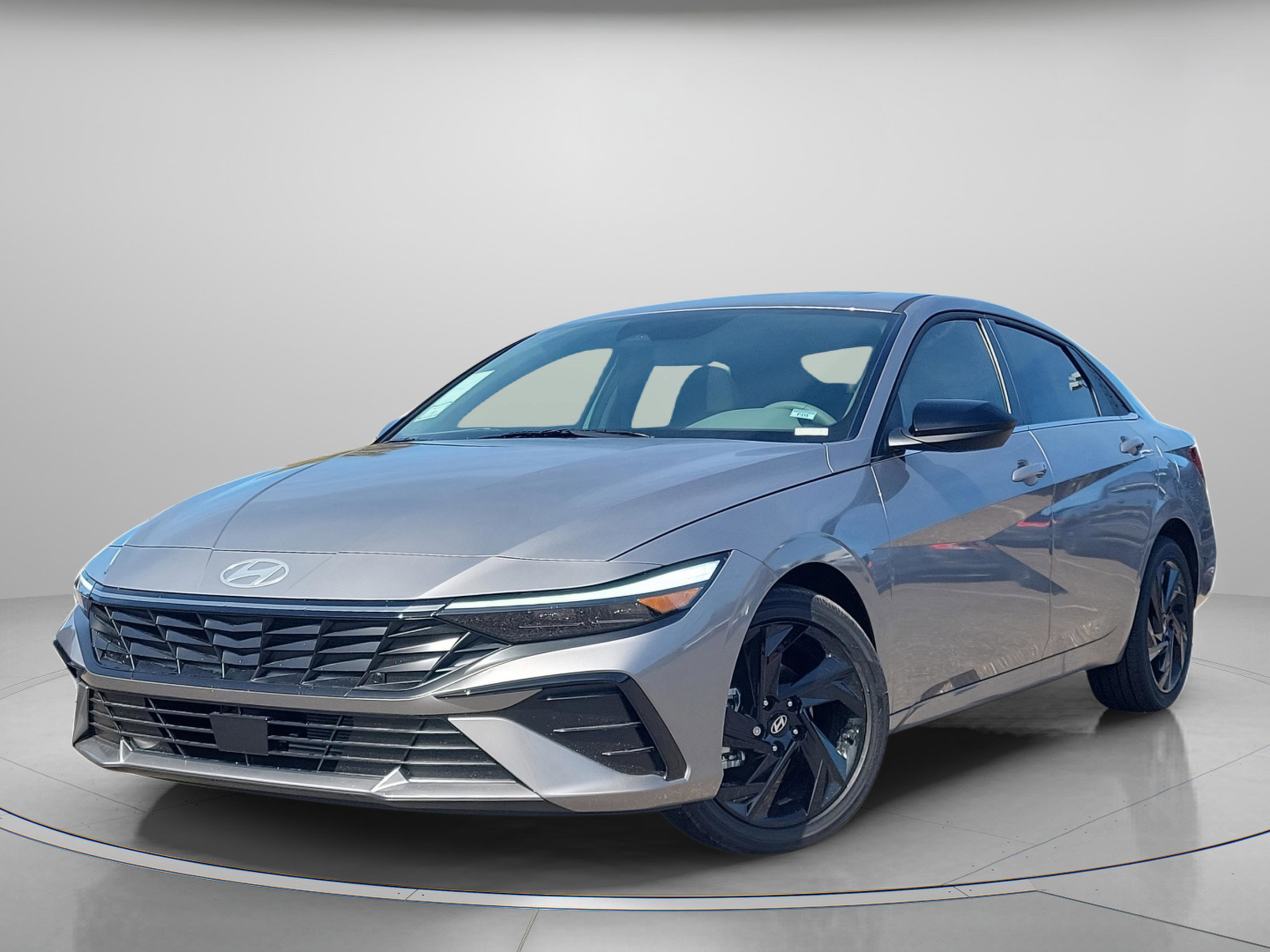 New 2026 Hyundai Elantra SEL Sport image 2