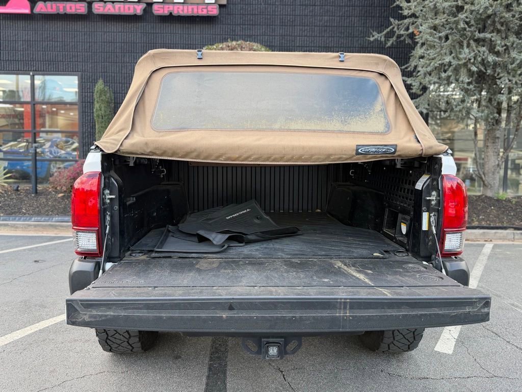 Used 2019 Toyota Tacoma TRD Off-Road image 17