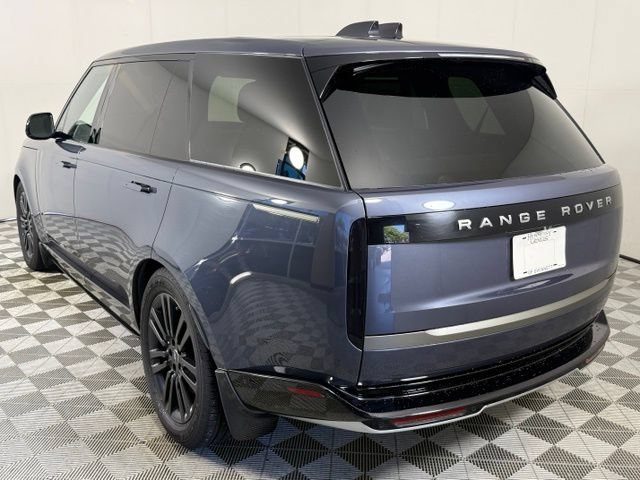 Used 2024 Land Rover Range Rover Long Wheelbase SE AWD/4WD image 2