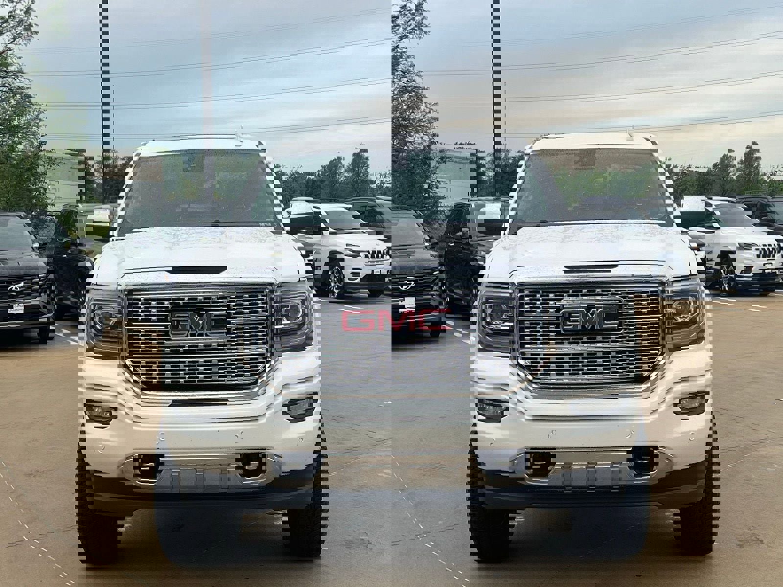 Used 2017 GMC Sierra 1500 Denali w/ Denali Ultimate Package image 2