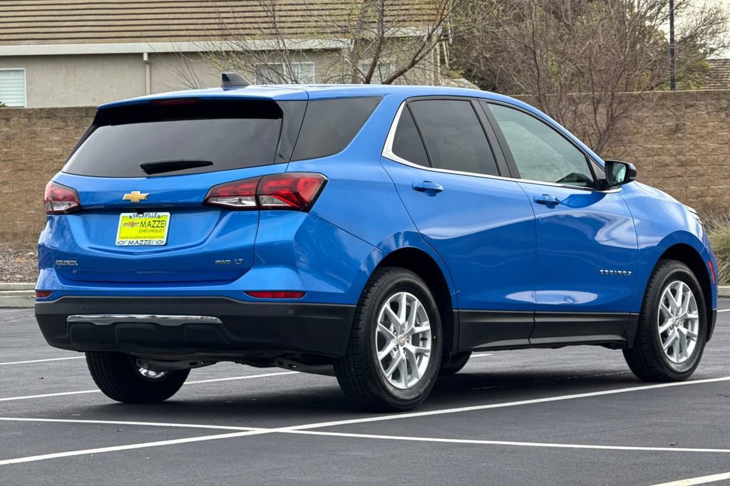 Used 2024 Chevrolet Equinox LT AWD/4WD image 11