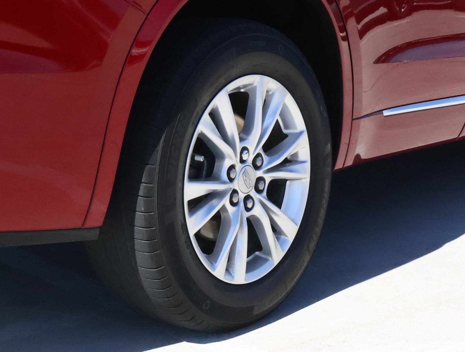 Certified 2024 Cadillac XT6 Luxury w/ LPO, Floor Liner Package FWD image 12