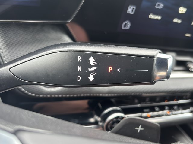 Used 2025 Chevrolet Equinox LT FWD image 23