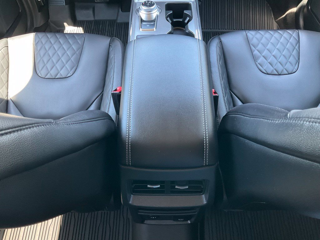 Used 2024 Ford Edge Titanium w/ Equipment Group 301A AWD/4WD image 28
