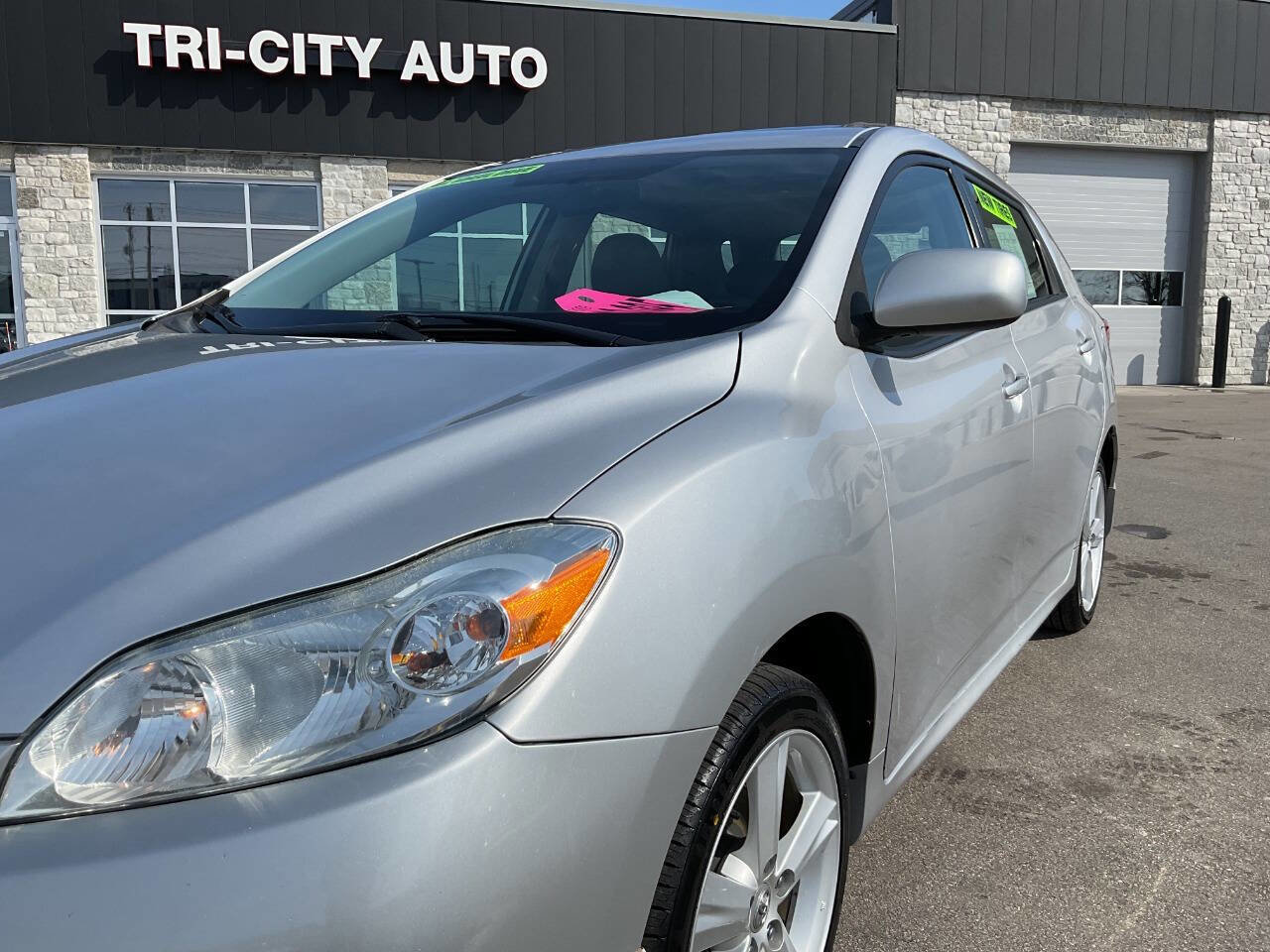 Used 2009 Toyota Matrix S image 2