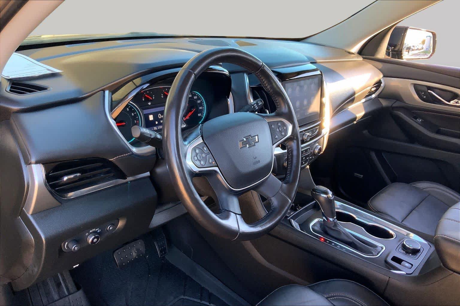 Used 2020 Chevrolet Traverse RS FWD image 16