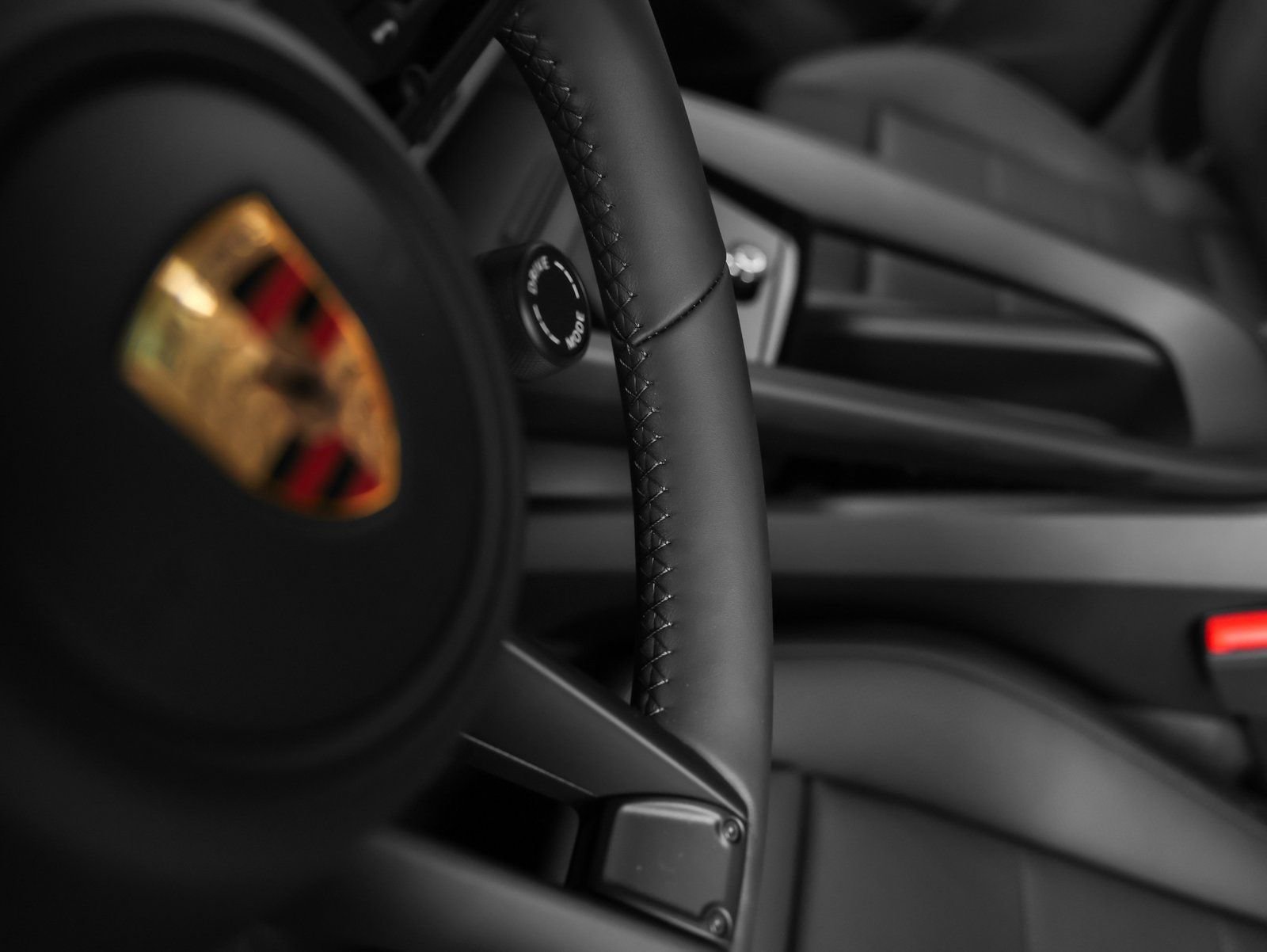 New 2025 Porsche Macan 4S Electric image 36