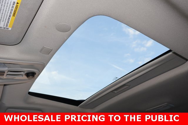 Used 2017 Chevrolet Equinox Premier w/ Enhanced Convenience Package image 26