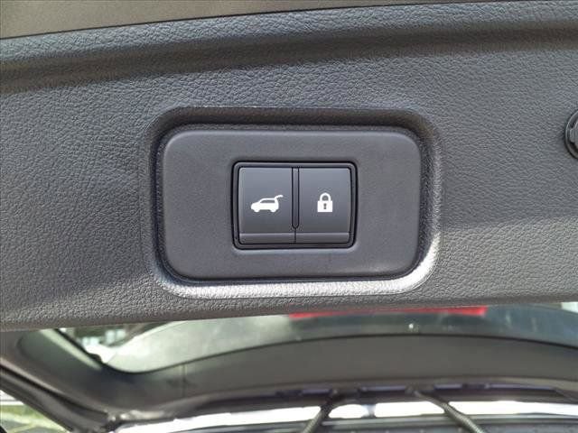 New 2025 Nissan Pathfinder SV image 35