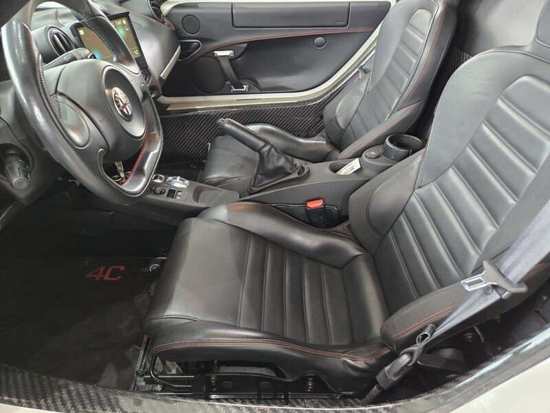 Used 2015 Alfa Romeo 4C Coupe w/ Leather Interior Group RWD image 10