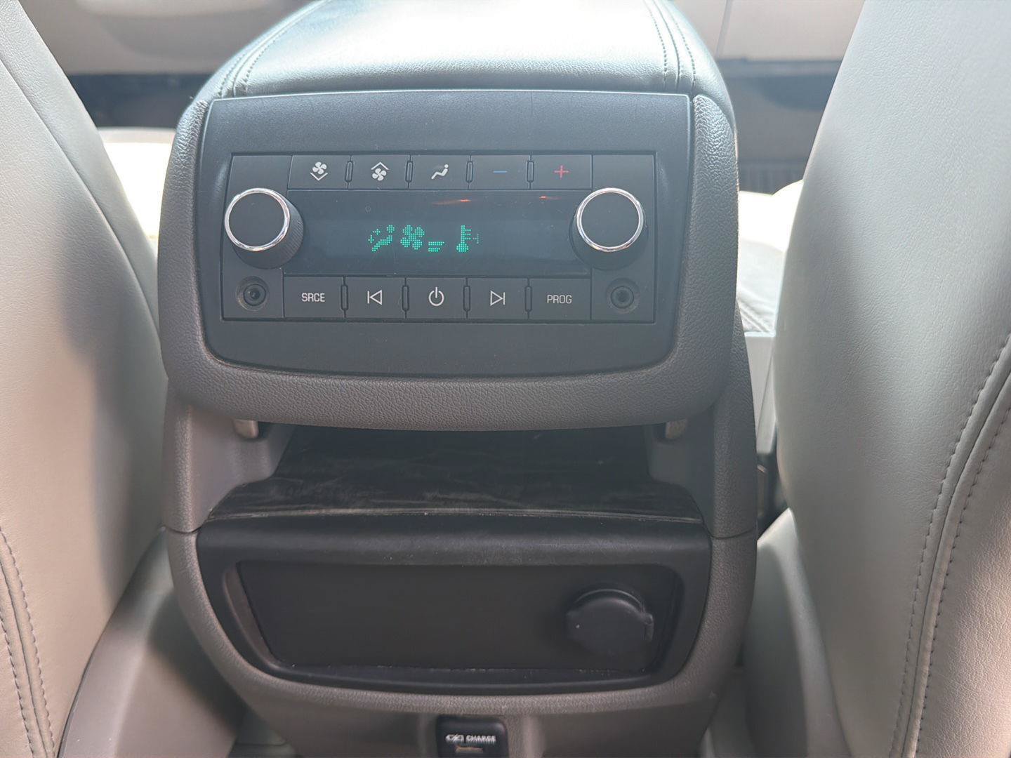 Used 2014 Buick Enclave Leather AWD/4WD image 19