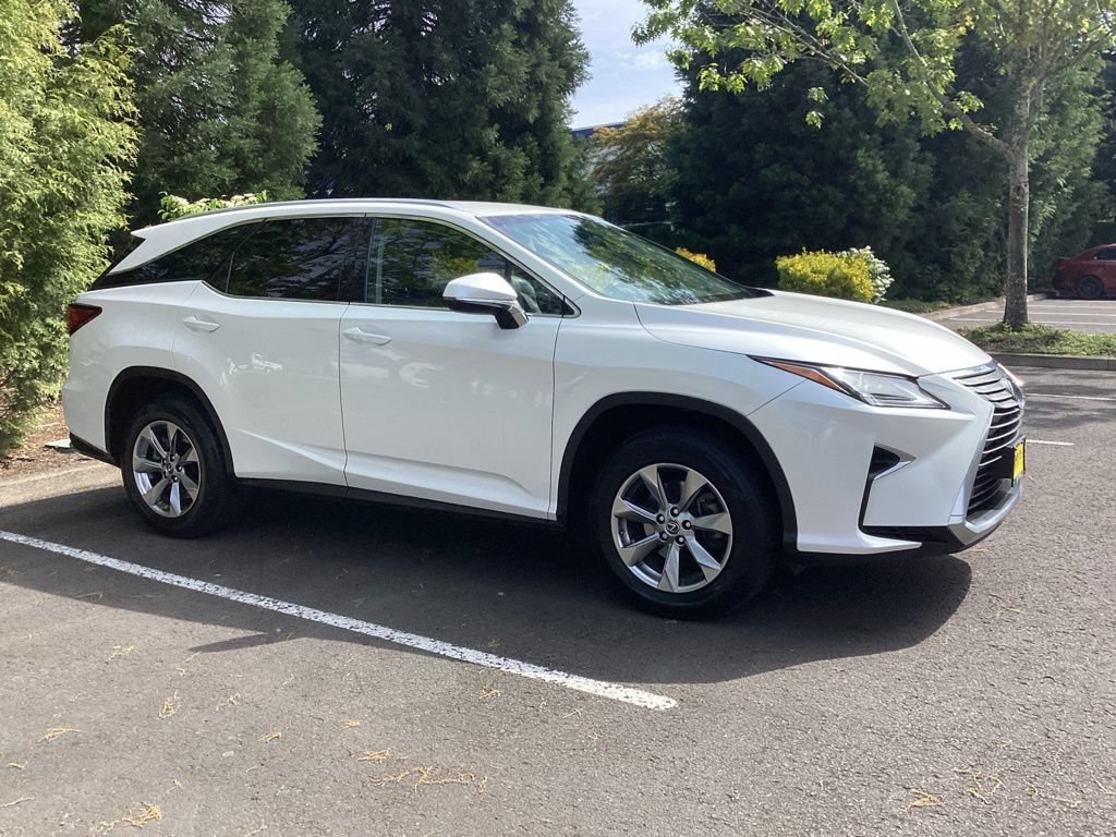 Used 2018 Lexus RX 350L AWD w/ Accessory Package image 9