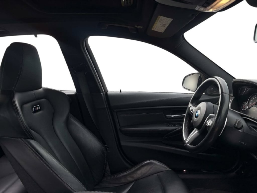 Used 2018 BMW M3 RWD image 13