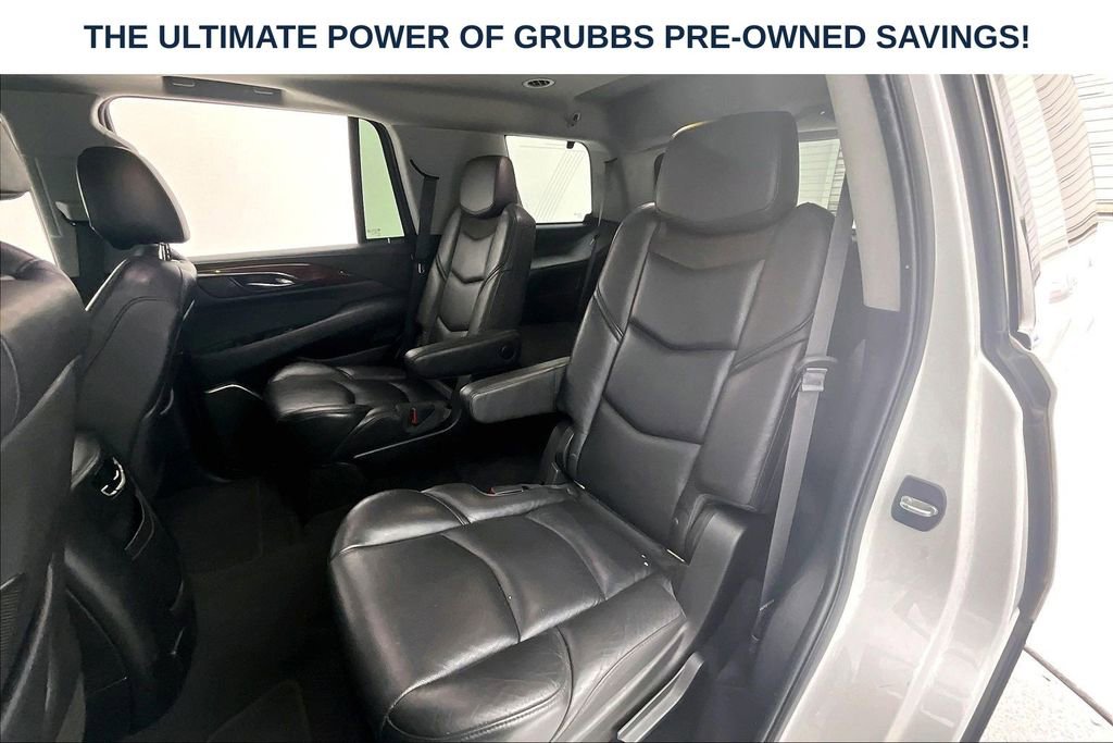 Used 2018 Cadillac Escalade Luxury AWD/4WD image 34