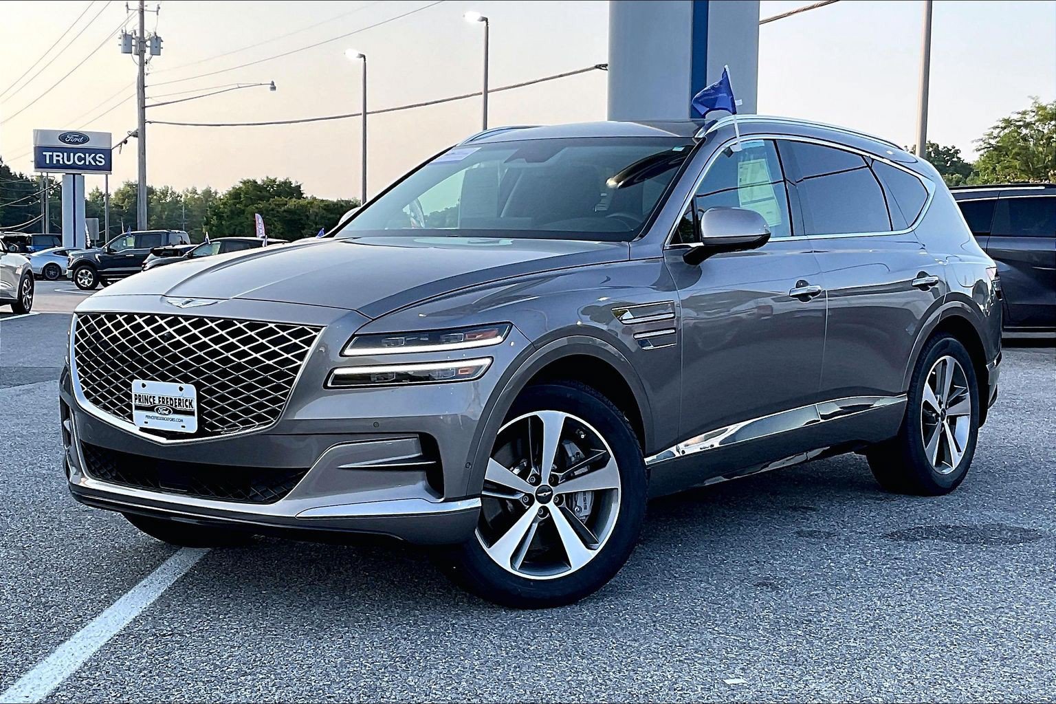 Used 2021 Genesis GV80 3.5T w/ Advanced Package 06 AWD/4WD image 3