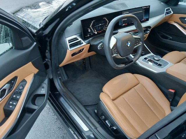 Used 2025 BMW 330i Sedan RWD image 9