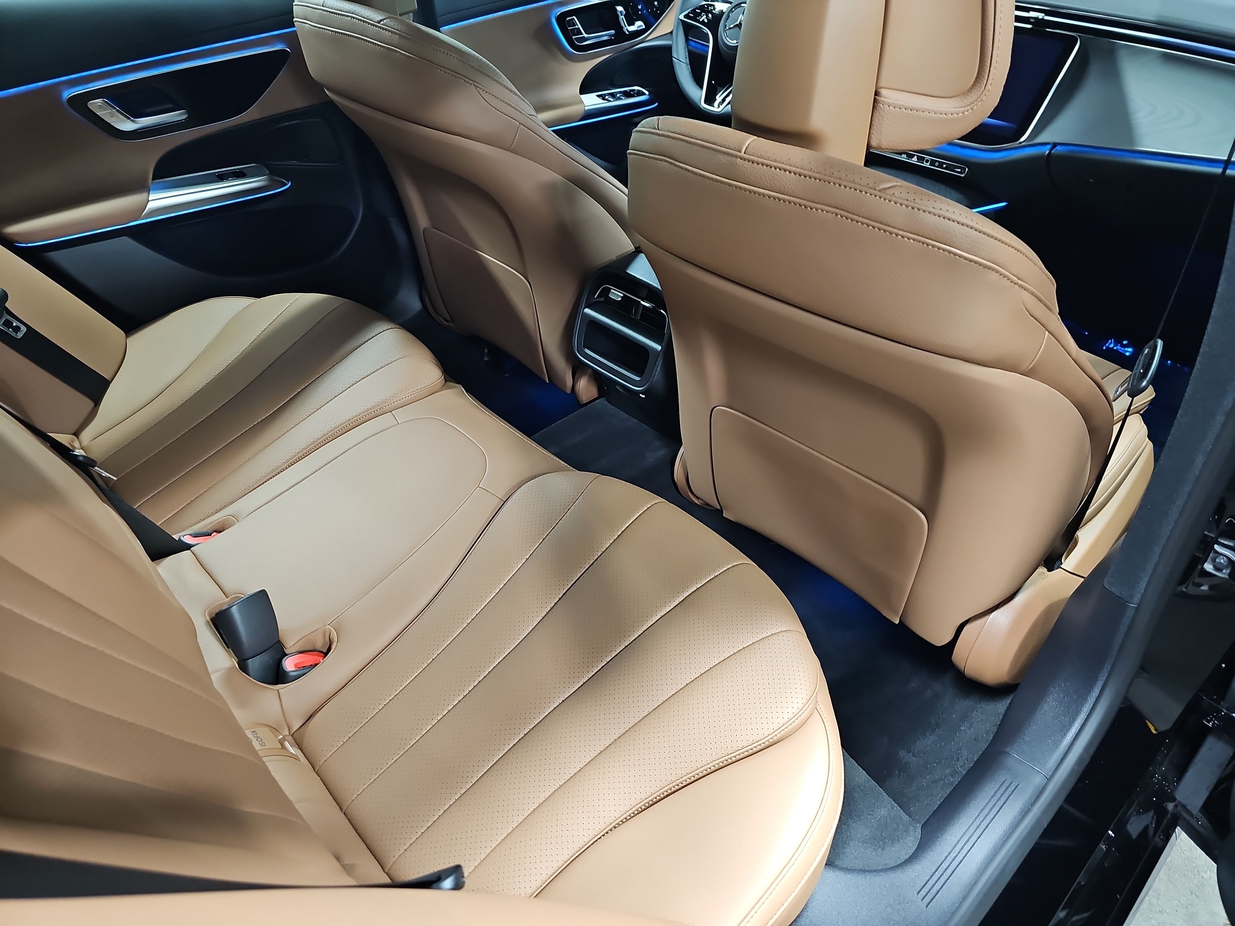 New 2026 Mercedes-Benz E 350 Sedan image 11