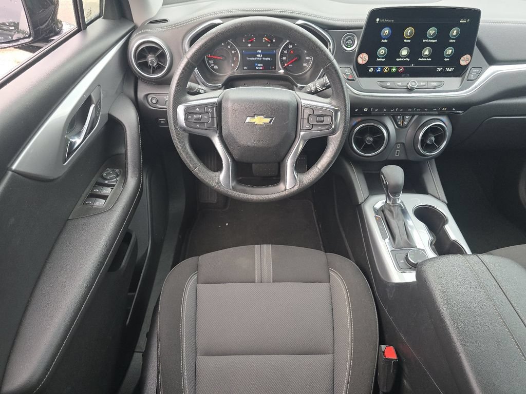 Used 2025 Chevrolet Blazer LT AWD/4WD image 22