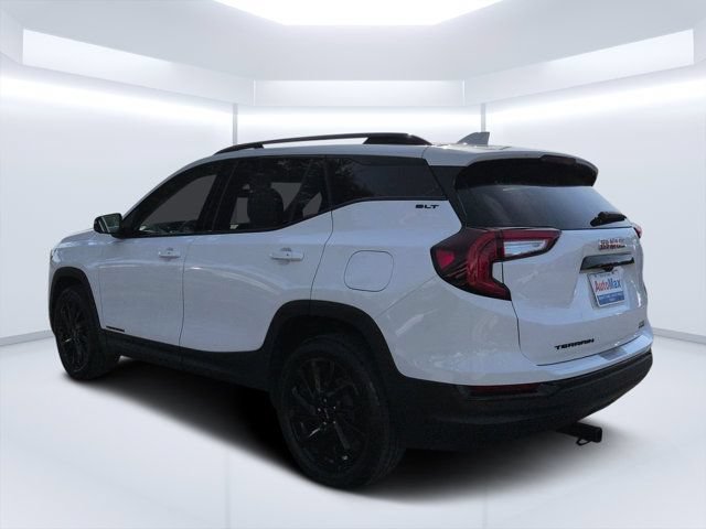 Used 2024 GMC Terrain SLT w/ Tech Package FWD image 5
