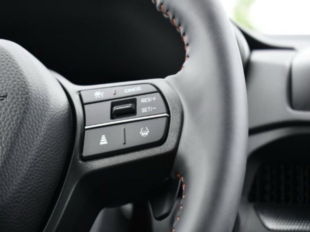Used 2025 Honda CR-V Sport-L image 18