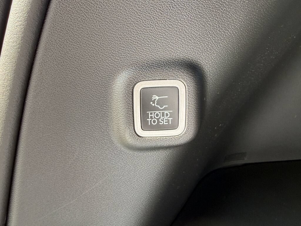 New 2026 Jeep Cherokee Limited AWD/4WD image 34