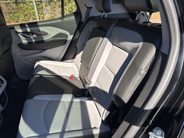 Used 2022 GMC Terrain SLT w/ Infotainment Package II image 27