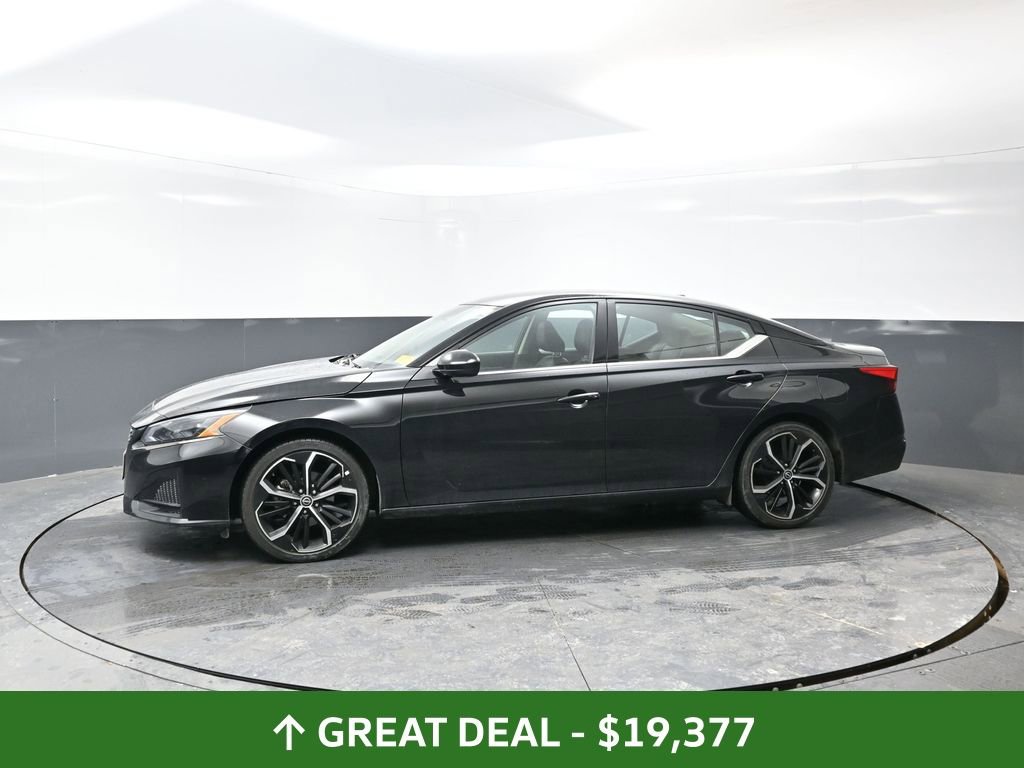 Used 2024 Nissan Altima 2.5 SR image 12