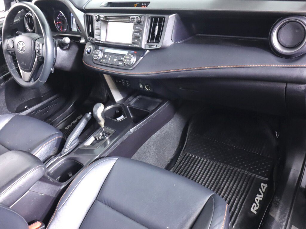 Used 2017 Toyota RAV4 SE AWD/4WD image 37