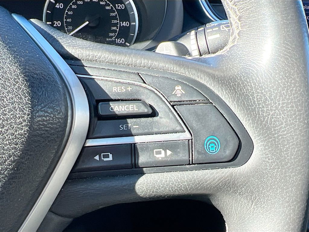 Used 2021 INFINITI QX50 Luxe w/ Appearance Package image 13