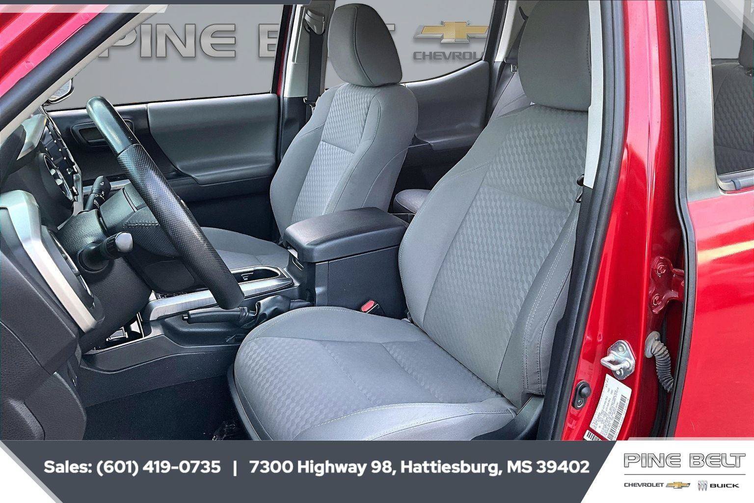 Used 2022 Toyota Tacoma SR5 RWD image 19