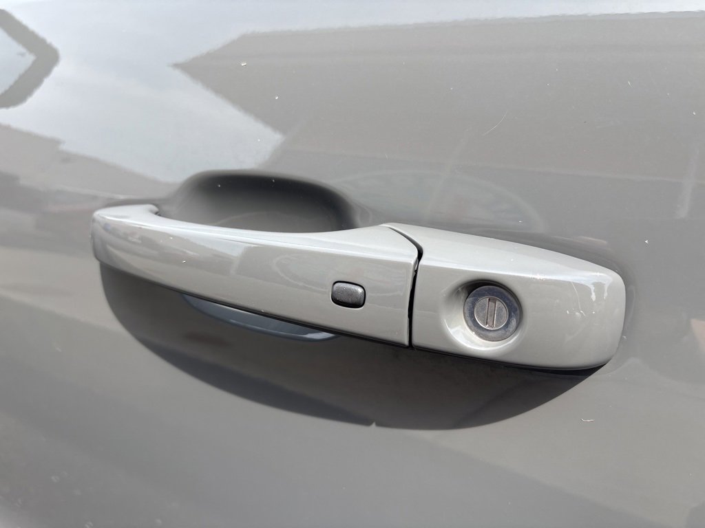 Used 2023 Dodge Durango GT image 17