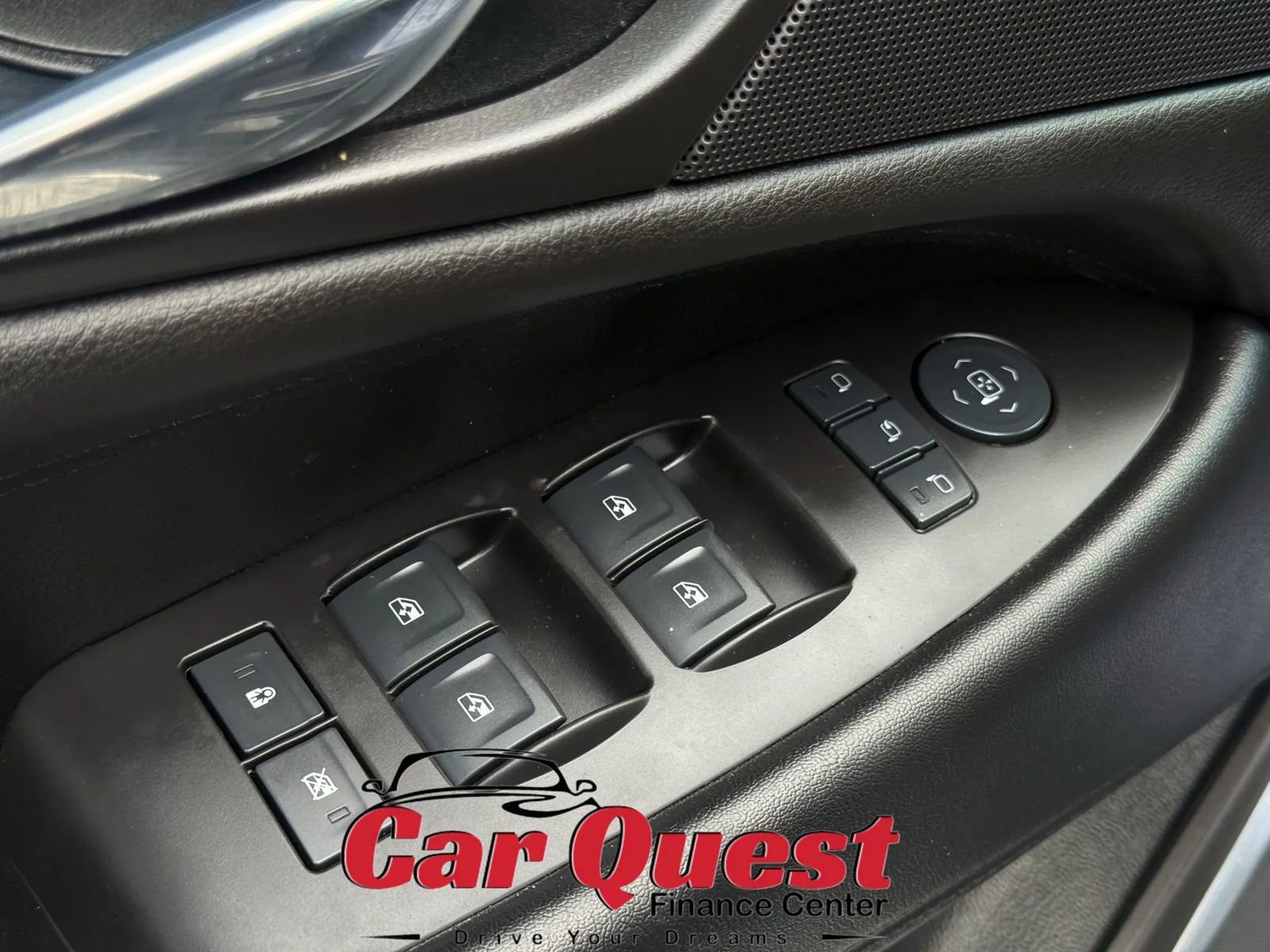 Used 2016 Cadillac Escalade Luxury image 31