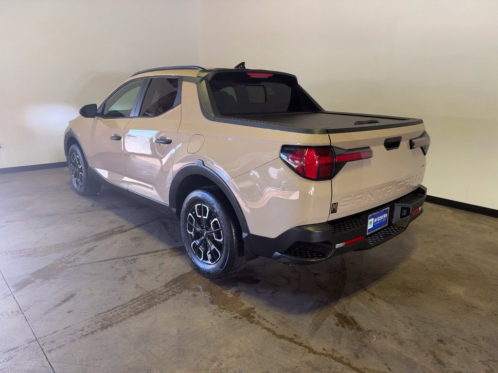 Certified 2024 Hyundai Santa Cruz SEL w/ Activity Package AWD/4WD image 4