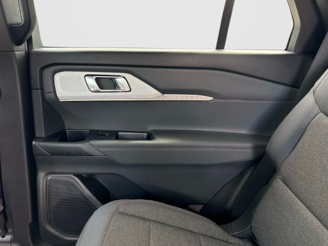 New 2027 Ford Explorer Active RWD image 16
