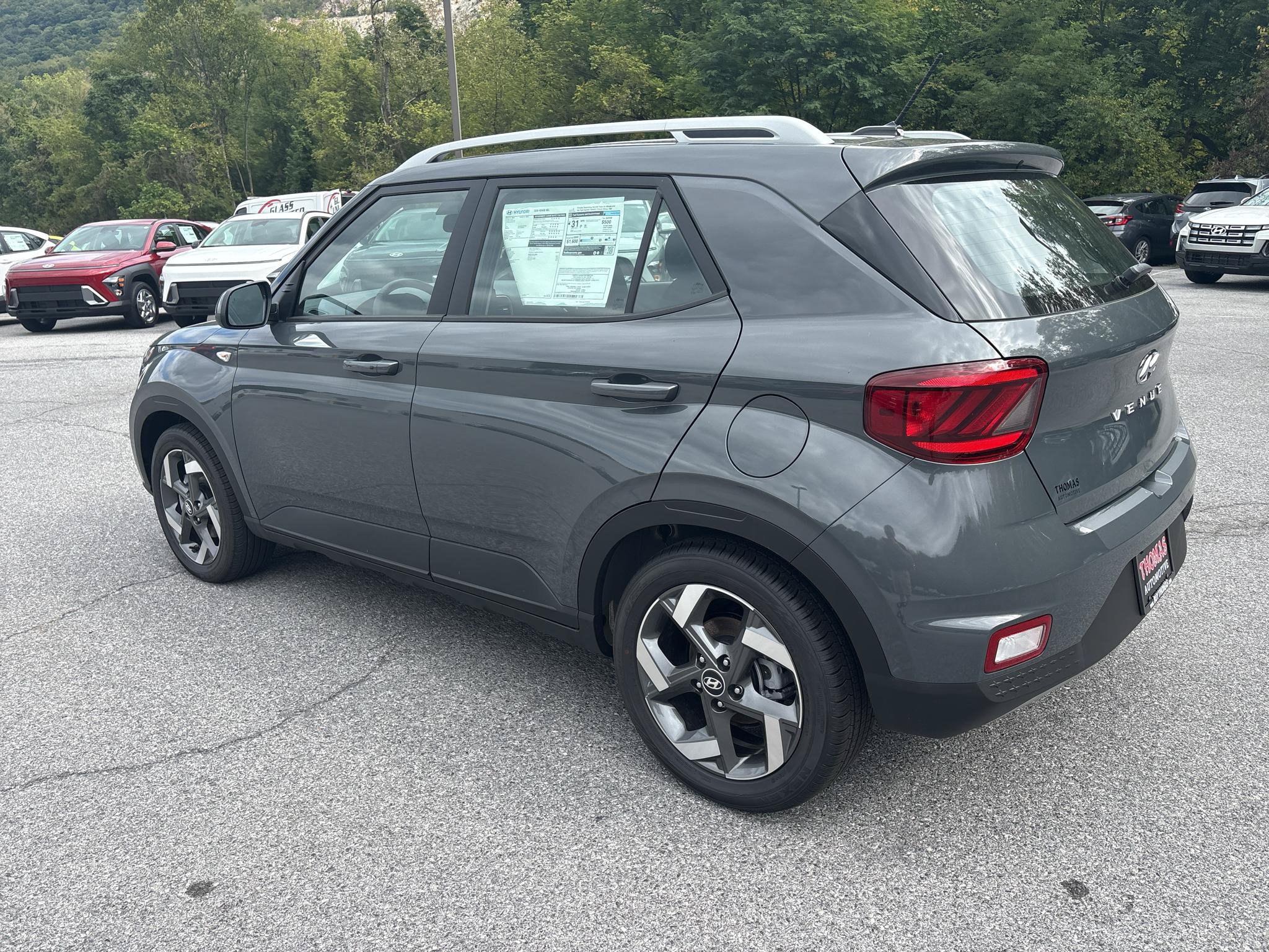 New 2026 Hyundai Venue SEL FWD image 5