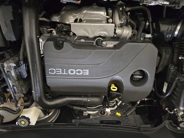 Used 2022 GMC Terrain AT4 w/ LPO, Floor Liner Package image 9