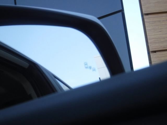 Used 2023 Toyota Highlander XLE image 37